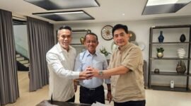 Menteri ESDM Bahlil Lahadalia mempertemukan Ketua Umum Kadin Indonesia 2021-2026 Arsjad Rasjid, dan Ketua Umum Kadin hasil Munaslub 2024 Anindya Bakrie. (Instagram.com @bahlillahadalia)

