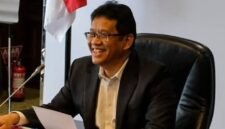 Menteri Keuangan Purbaya saat rapat perdana dengan Komisi XI DPR RI. (Facebook.com @pyudhisadewa)