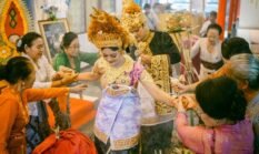 Tradisi Sembahyang Kubur: Mengikat Kenangan Lintas Generasi